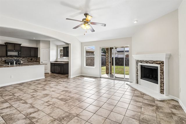 2979 Driftwood Lane, Lancaster, TX 75146