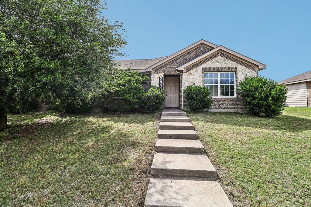 2979 Driftwood Lane, Lancaster, TX 75146