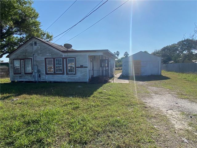 521 Glenoak Dr, Corpus Christi, TX 78418