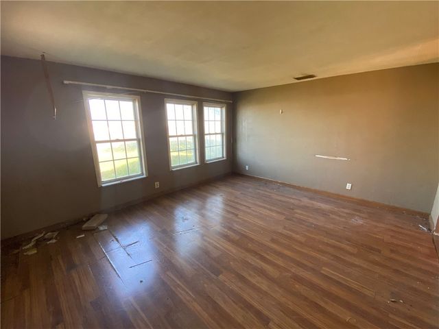 521 Glenoak Dr, Corpus Christi, TX 78418