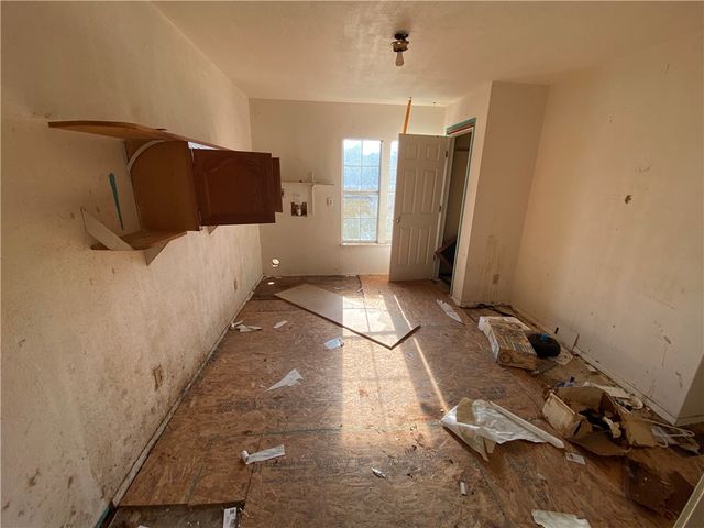 521 Glenoak Dr, Corpus Christi, TX 78418