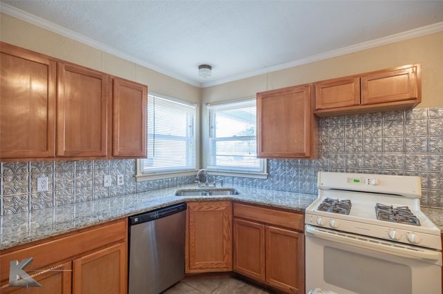 3249 S 13th Street, Abilene, TX 79605