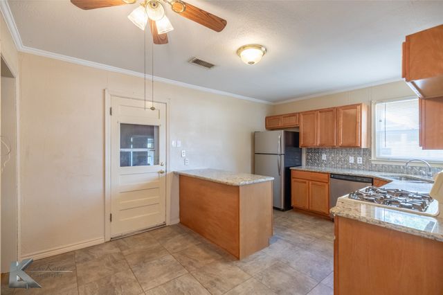 3249 S 13th Street, Abilene, TX 79605