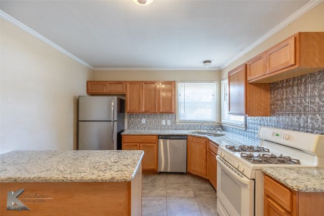 3249 S 13th Street, Abilene, TX 79605