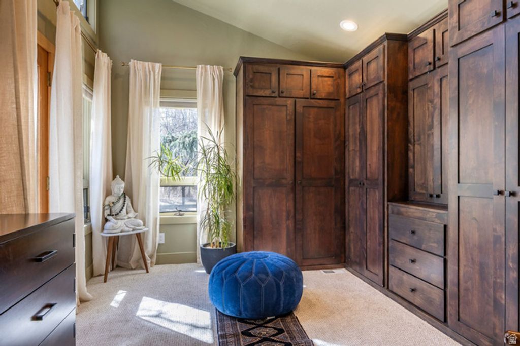 Image 18 of property listing at 2126 TWILIGHT CT, Park City, UT 84060