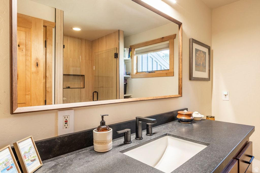 Image 23 of property listing at 2126 TWILIGHT CT, Park City, UT 84060