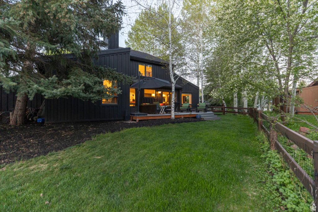 Image 40 of property listing at 2126 TWILIGHT CT, Park City, UT 84060