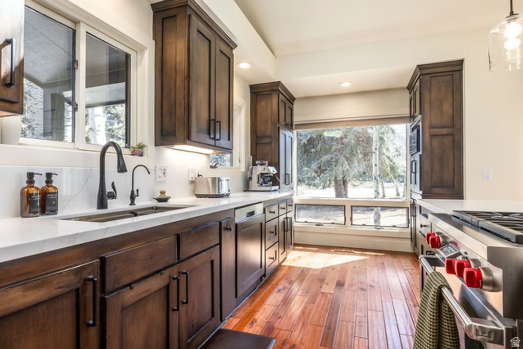 Image 7 of property listing at 2126 TWILIGHT CT, Park City, UT 84060