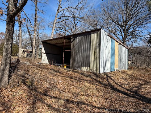 419156 Texanna Road, Eufaula, OK 74432