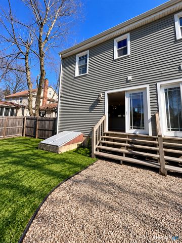 1081 Brooklawn Avenue, Fairfield, CT 06825