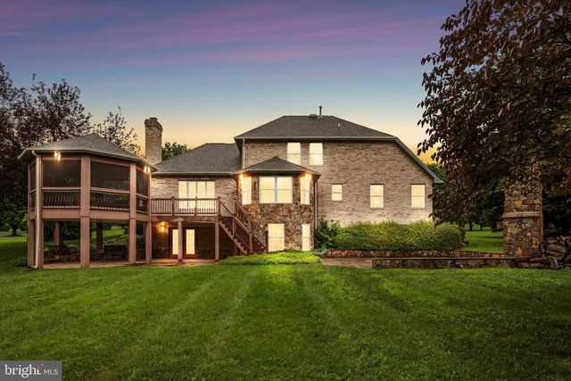 132 WILTON DR, Winchester, VA 22603