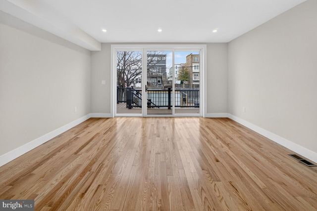 2826 6TH ST NE, Washington, DC 20017