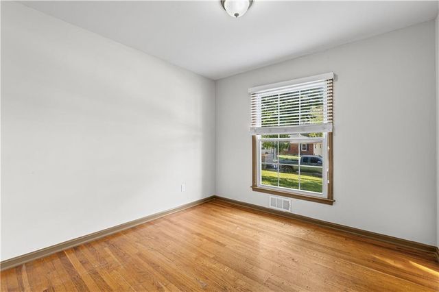 6202 E 110th Street, Kansas City, MO 64134