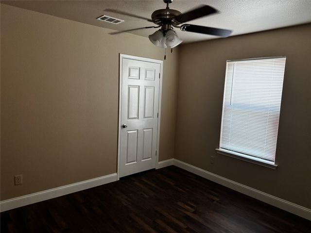 5608 Humbert Avenue, Fort Worth, TX 76107