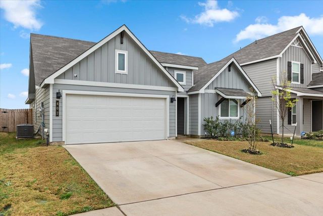 402 Perry PL, Rockdale, TX 76567