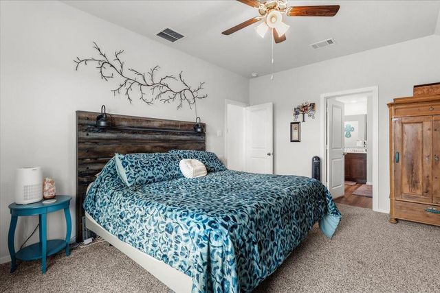 402 Perry PL, Rockdale, TX 76567