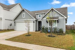 402 Perry PL, Rockdale, TX 76567