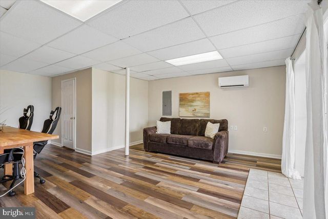 205 S SHENANDOAH AVE, Front Royal, VA 22630