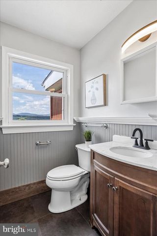 205 S SHENANDOAH AVE, Front Royal, VA 22630