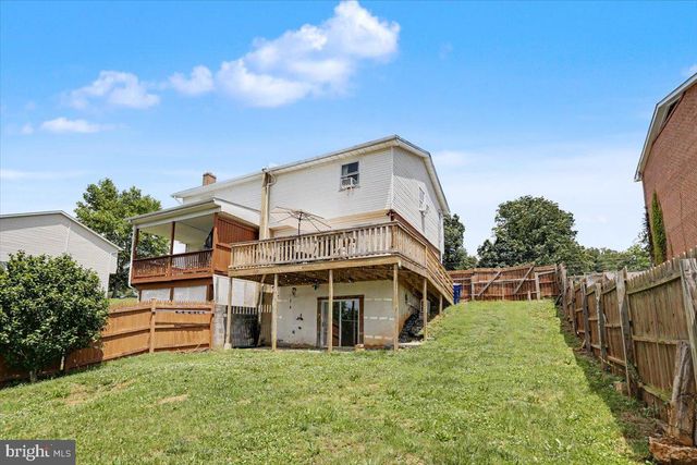205 S SHENANDOAH AVE, Front Royal, VA 22630