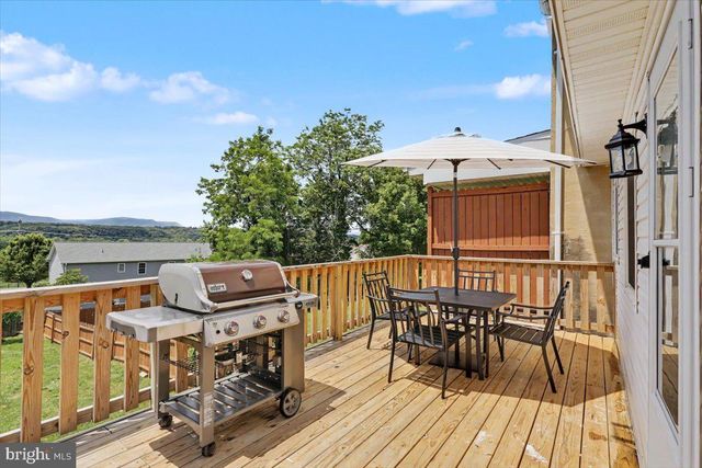 205 S SHENANDOAH AVE, Front Royal, VA 22630