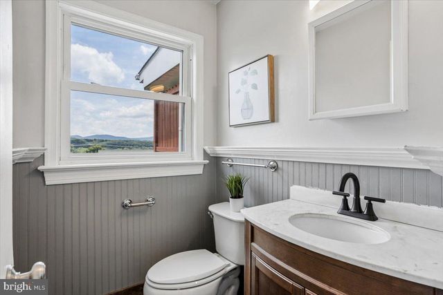 205 S SHENANDOAH AVE, Front Royal, VA 22630