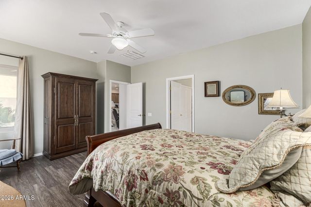 860 E LA COSTA Place, Chandler, AZ 85249