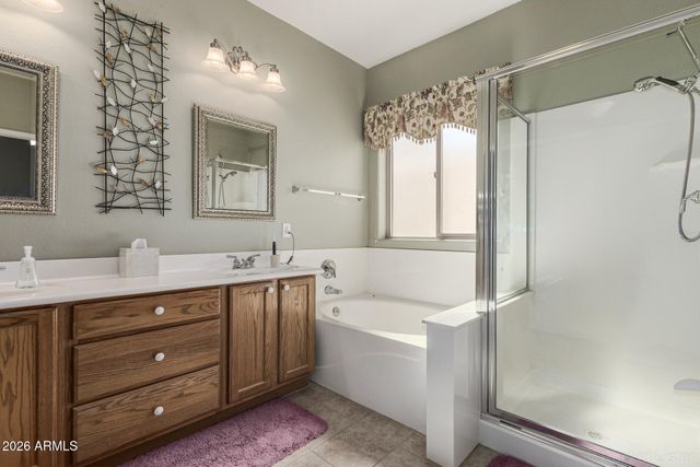 860 E LA COSTA Place, Chandler, AZ 85249