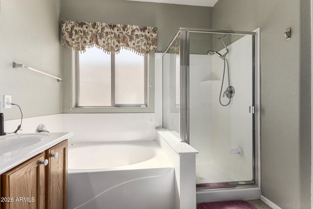 860 E LA COSTA Place, Chandler, AZ 85249