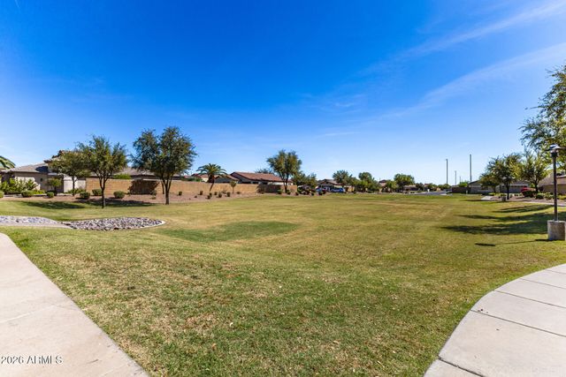 860 E LA COSTA Place, Chandler, AZ 85249