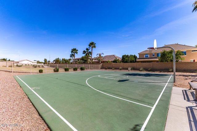 860 E LA COSTA Place, Chandler, AZ 85249