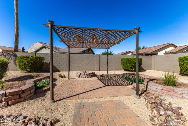 860 E LA COSTA Place, Chandler, AZ 85249