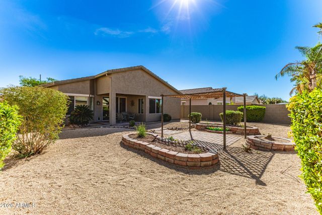 860 E LA COSTA Place, Chandler, AZ 85249