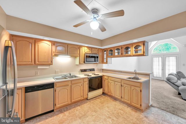 125 GREENVIEW DR, Lancaster, PA 17601