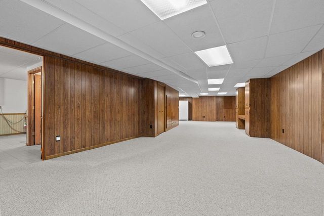 21 KENSINGTON COURT, Appleton, WI 54915