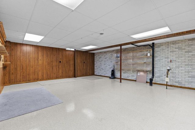 21 KENSINGTON COURT, Appleton, WI 54915