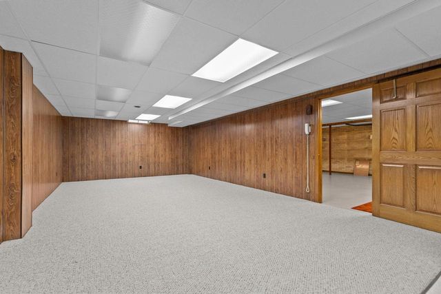 21 KENSINGTON COURT, Appleton, WI 54915