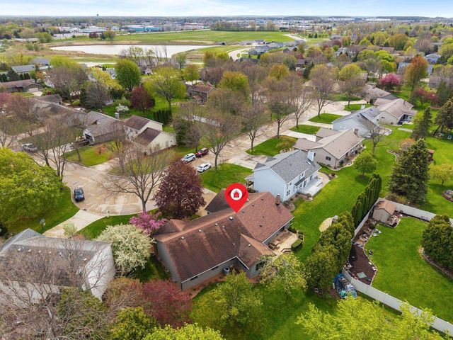 21 KENSINGTON COURT, Appleton, WI 54915