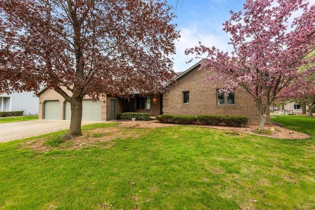 21 KENSINGTON COURT, Appleton, WI 54915