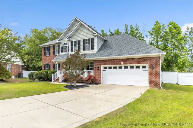 630 Thorncliff Drive, Raeford, NC 28376