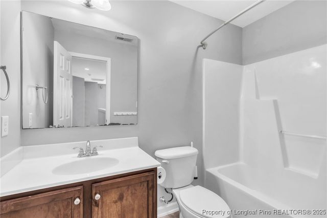 630 Thorncliff Drive, Raeford, NC 28376
