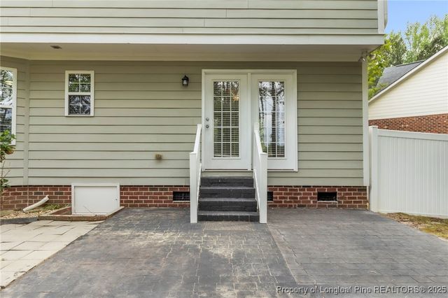 630 Thorncliff Drive, Raeford, NC 28376