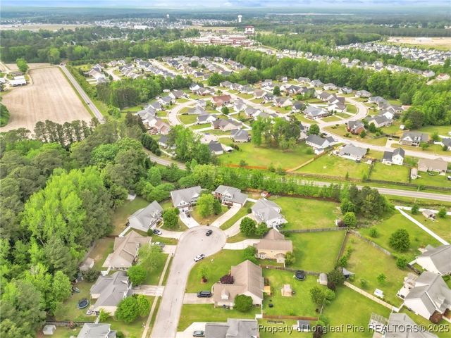 630 Thorncliff Drive, Raeford, NC 28376