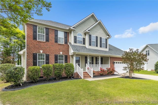 630 Thorncliff Drive, Raeford, NC 28376