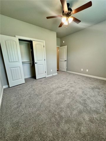 1300 Hickory Street, Cave Springs, AR 72718