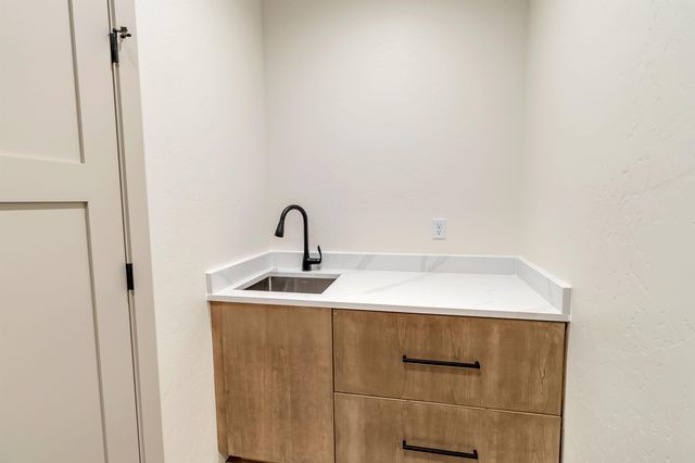 2970 Fairway View Drive, Grand Junction, CO 81503