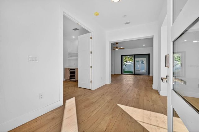 4555 26TH AVENUE S, St Petersburg, FL 33711