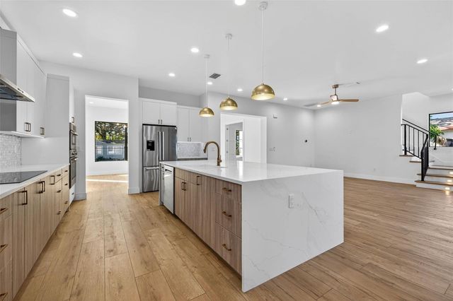 4555 26TH AVENUE S, St Petersburg, FL 33711