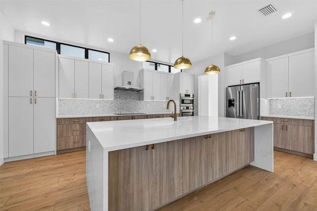 4555 26TH AVENUE S, St Petersburg, FL 33711