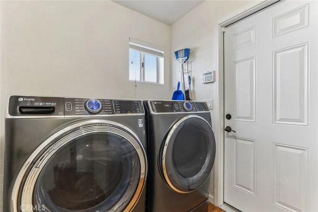527 S Morningstar Drive, Anaheim, CA 92808